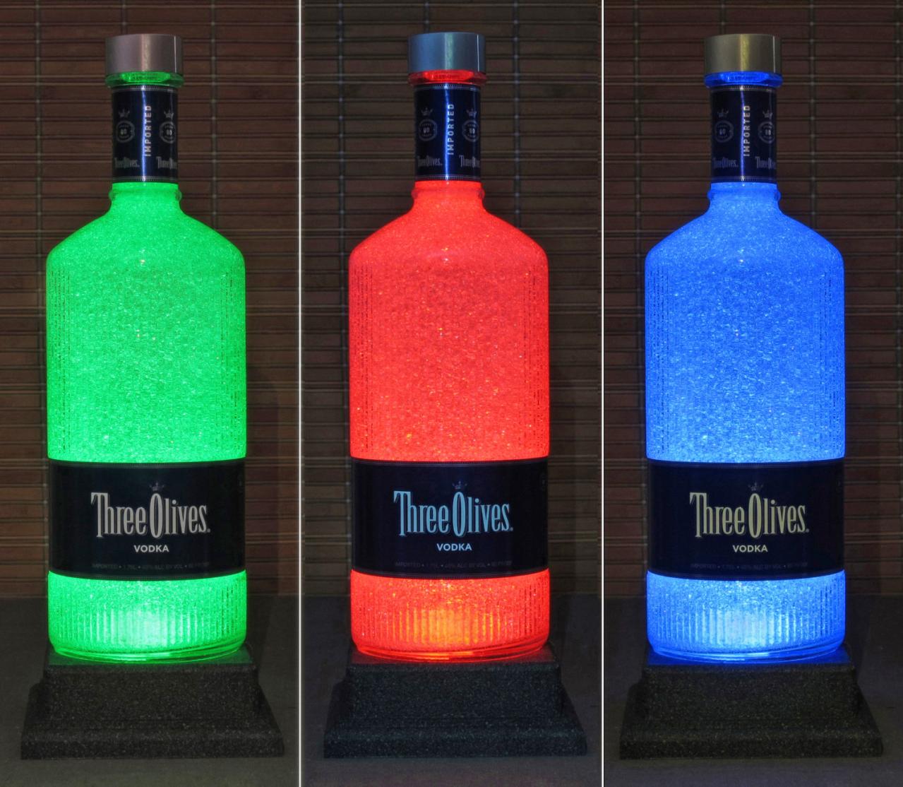 Three Olives English Vodka 1.75 Liter LED Color Change Bottle Lamp Remote Bar Light Man Cave