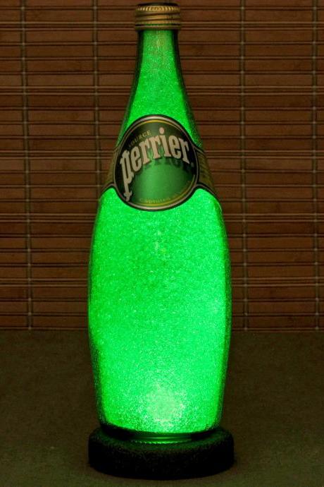 Perrier French Spring Water 24 oz LED Bottle Lamp Bar Light Night Light Emerald Green Sparkle and Glow Man Cave